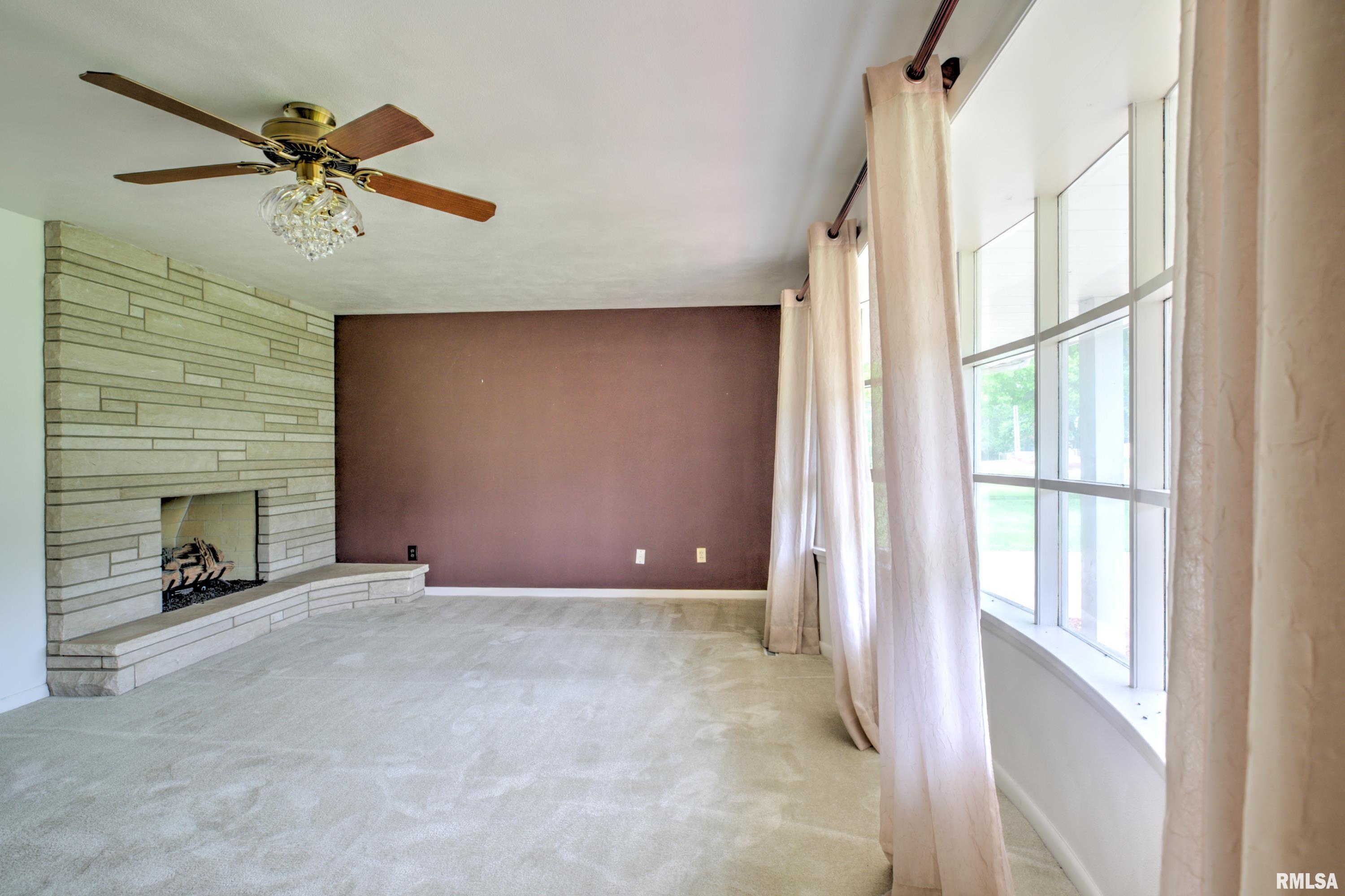 6415 North Big Hollow Road Peoria, IL 61615 - Photo 13 of 71