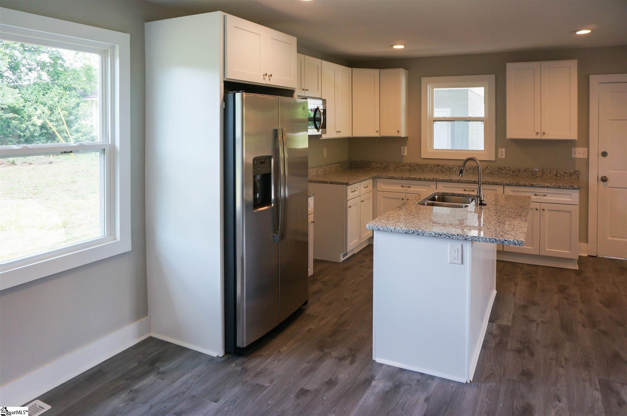 1703 Belhaven Road Anderson, SC 29621 - Photo 5 of 29