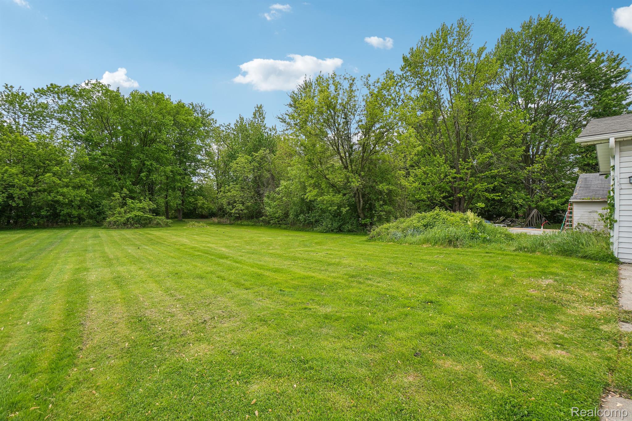 49212 Fuller Road New Baltimore, MI 48051 - Photo 27 of 32