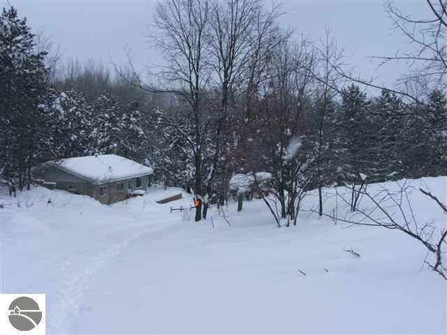 3593 County Line Road East Kingsley, MI 49649 - Photo 6 of 6 1710397-5.JPG