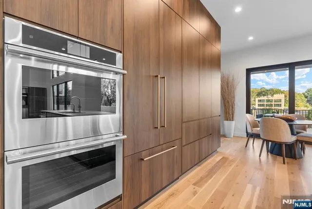 $4,300,000 | 577 Floyd Street, Englewood Cliffs, NJ 07632