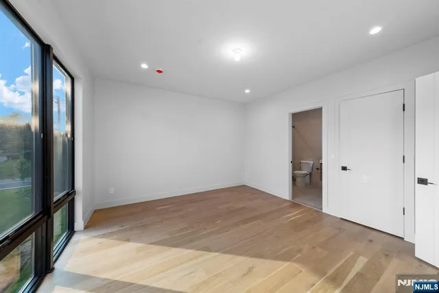 $4,300,000 | 577 Floyd Street, Englewood Cliffs, NJ 07632