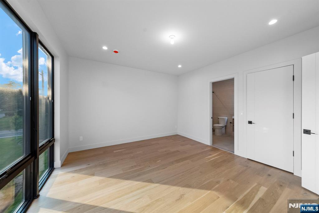 577 Floyd Street Englewood Cliffs, NJ 07632 - Photo 40 of 50