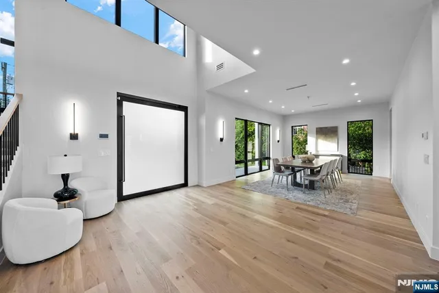 $4,300,000 | 577 Floyd Street, Englewood Cliffs, NJ 07632