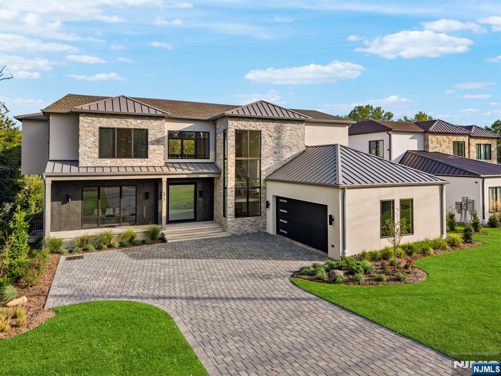 577 Floyd Street Englewood Cliffs, NJ 07632 - Photo 45 of 50