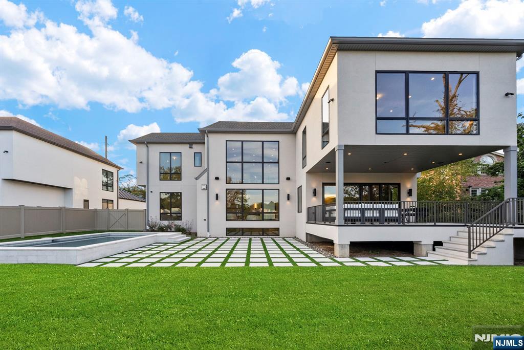 577 Floyd Street Englewood Cliffs, NJ 07632 - Photo 49 of 50