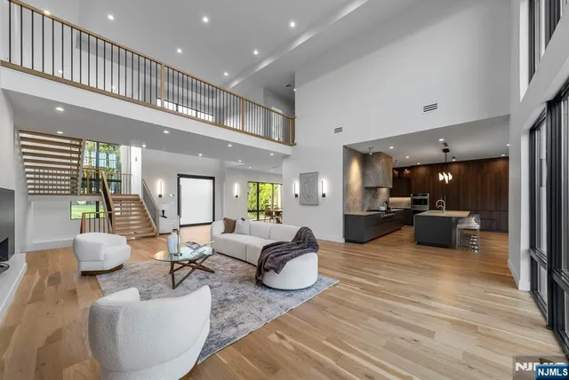 $4,300,000 | 577 Floyd Street, Englewood Cliffs, NJ 07632