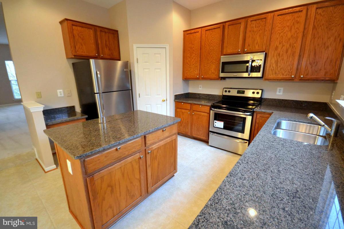 3326 Yellow Flower Road Laurel, MD 20724 - Photo 2 of 17 Kitchen