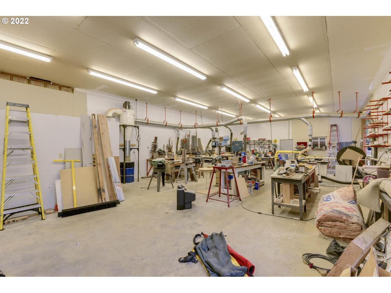 23767 Southeast McCabe Road Sandy, OR 97055 - Photo 26 of 32 a view of a room with gym equipment