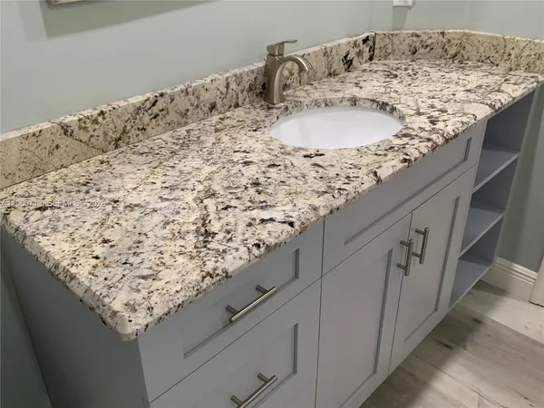 $419,000 | 6102 Southeast Landing Way, Unit 14, Stuart, FL 34997