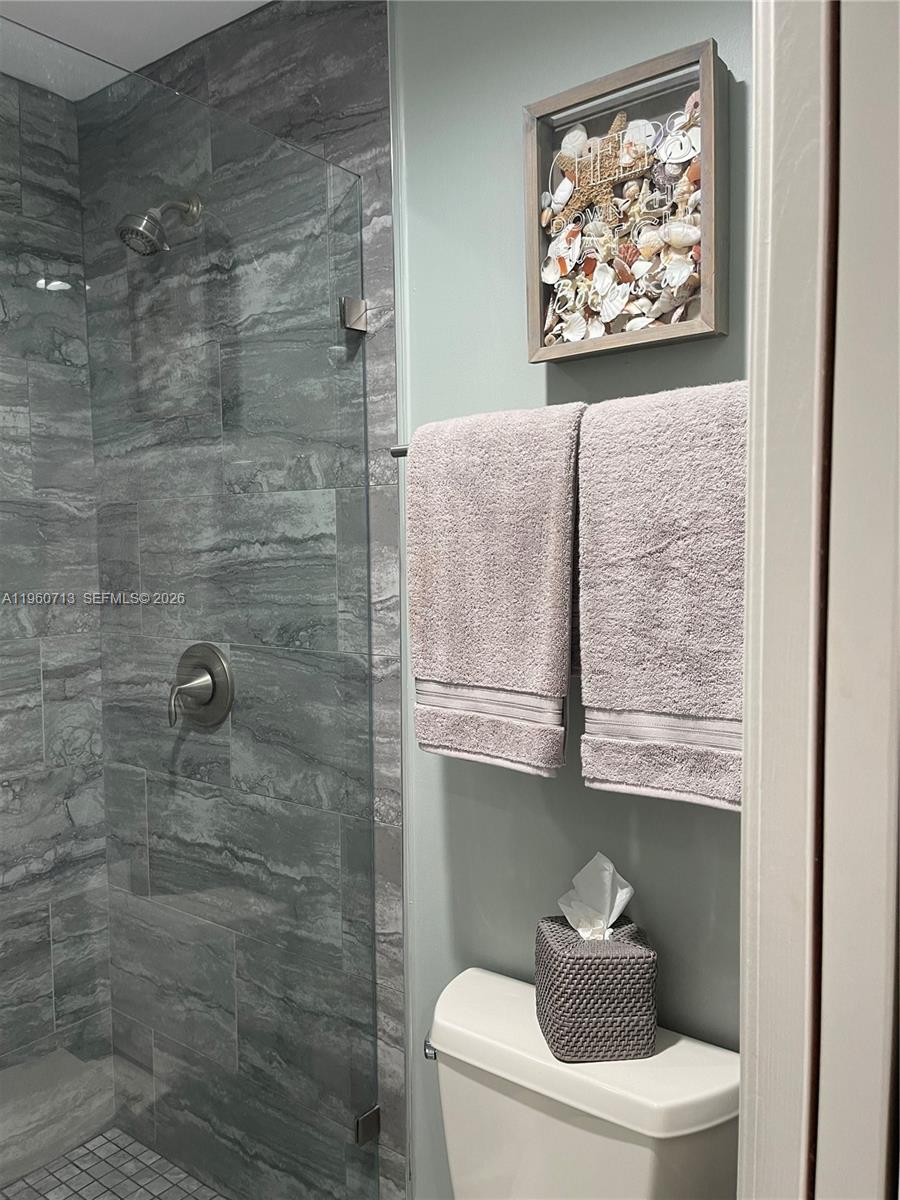 6102 Southeast Landing Way, Unit 14 Stuart, FL 34997 - Photo 35 of 45 Master Bath