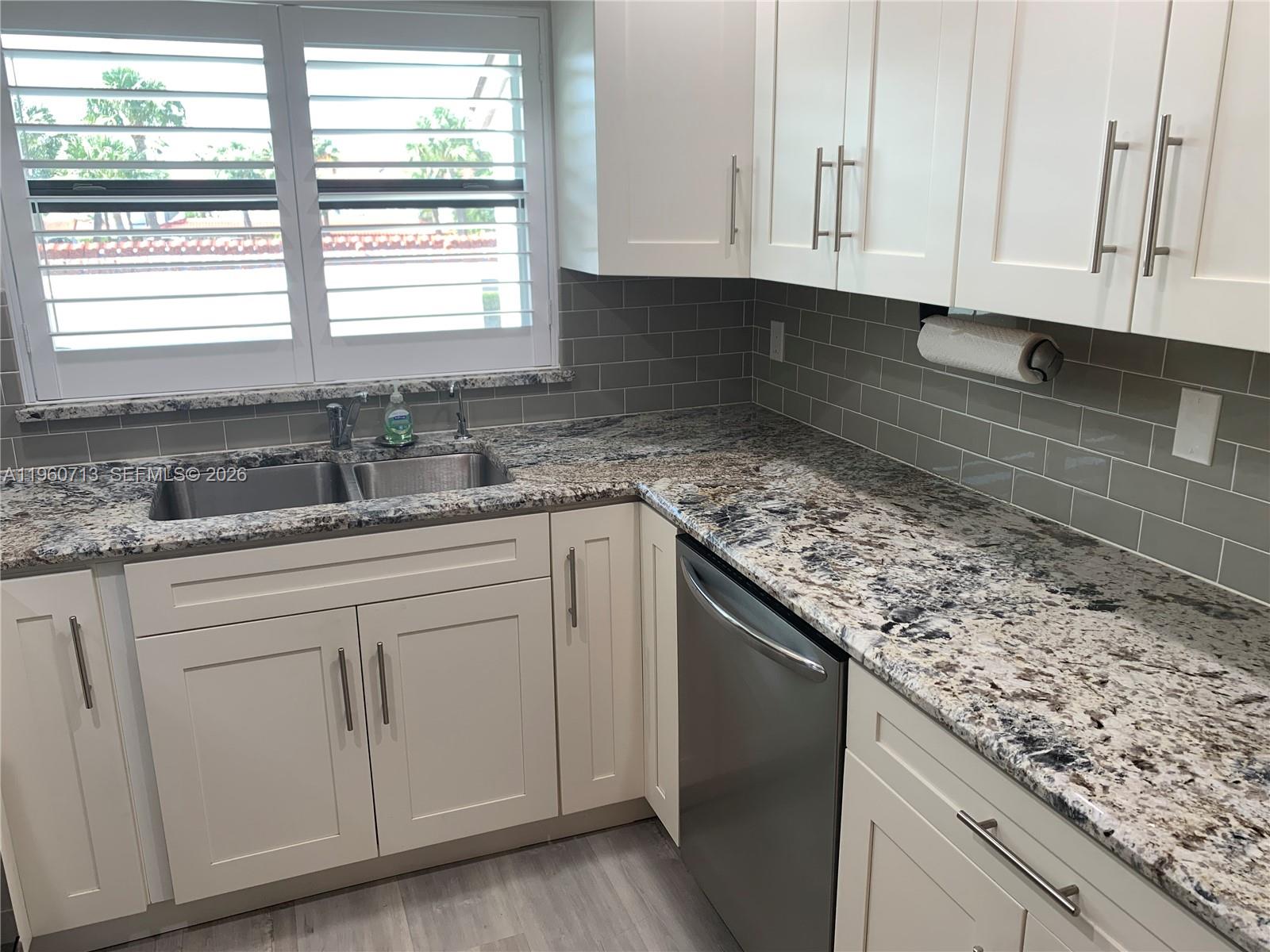 6102 Southeast Landing Way, Unit 14 Stuart, FL 34997 - Photo 8 of 45 Beautiful Granite