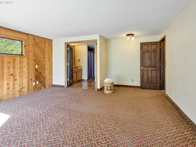 $539,000 | 940 Southwest Main Avenue, Mill City, OR 97360