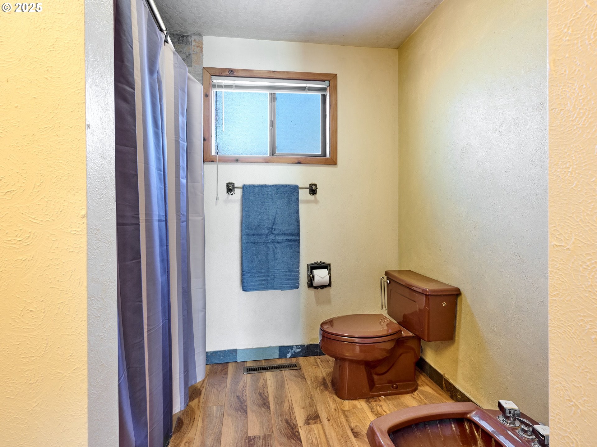 940 Southwest Main Avenue Mill City, OR 97360 - Photo 25 of 41 Bedroom, Primary #2