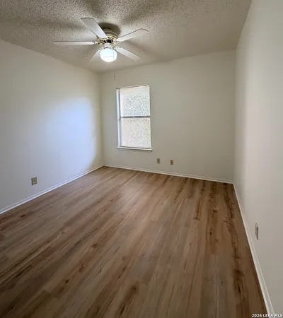$1,995 | 9202 Roquefort, San Antonio, TX 78250