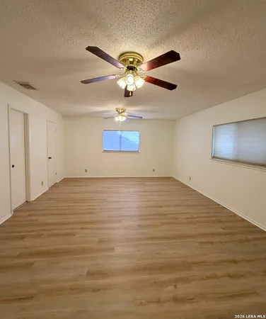 $1,995 | 9202 Roquefort, San Antonio, TX 78250