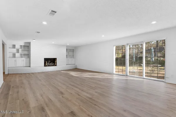 $344,900 | 4810 Shadowwood Drive, Jackson, MS 39211