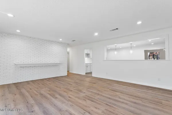 $344,900 | 4810 Shadowwood Drive, Jackson, MS 39211