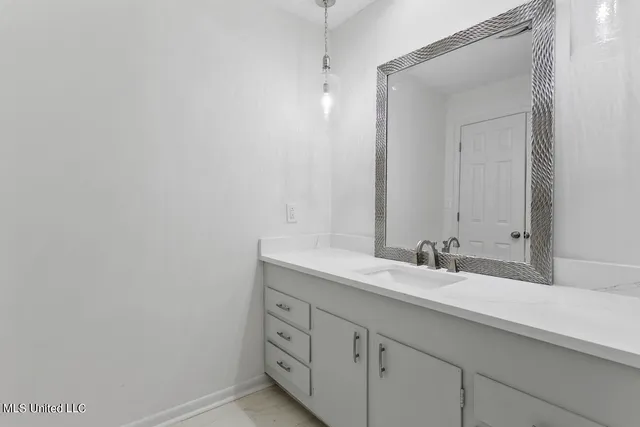 $344,900 | 4810 Shadowwood Drive, Jackson, MS 39211