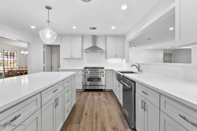 $344,900 | 4810 Shadowwood Drive, Jackson, MS 39211