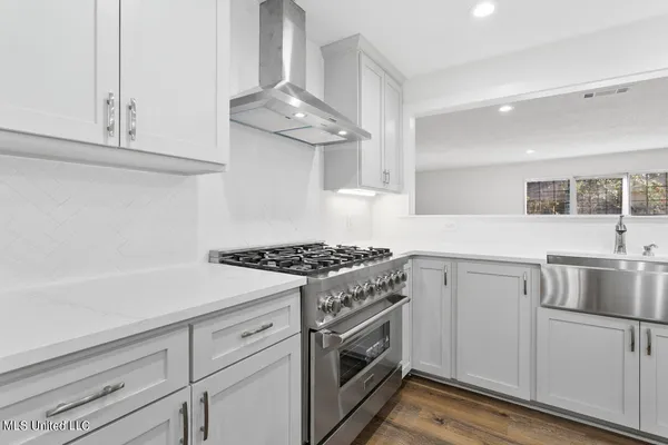 $344,900 | 4810 Shadowwood Drive, Jackson, MS 39211