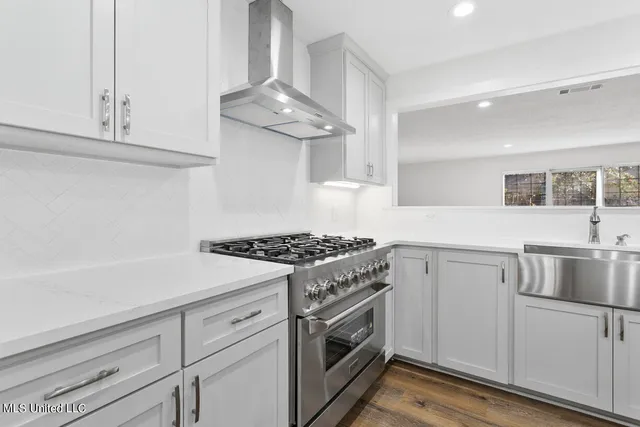 $344,900 | 4810 Shadowwood Drive, Jackson, MS 39211