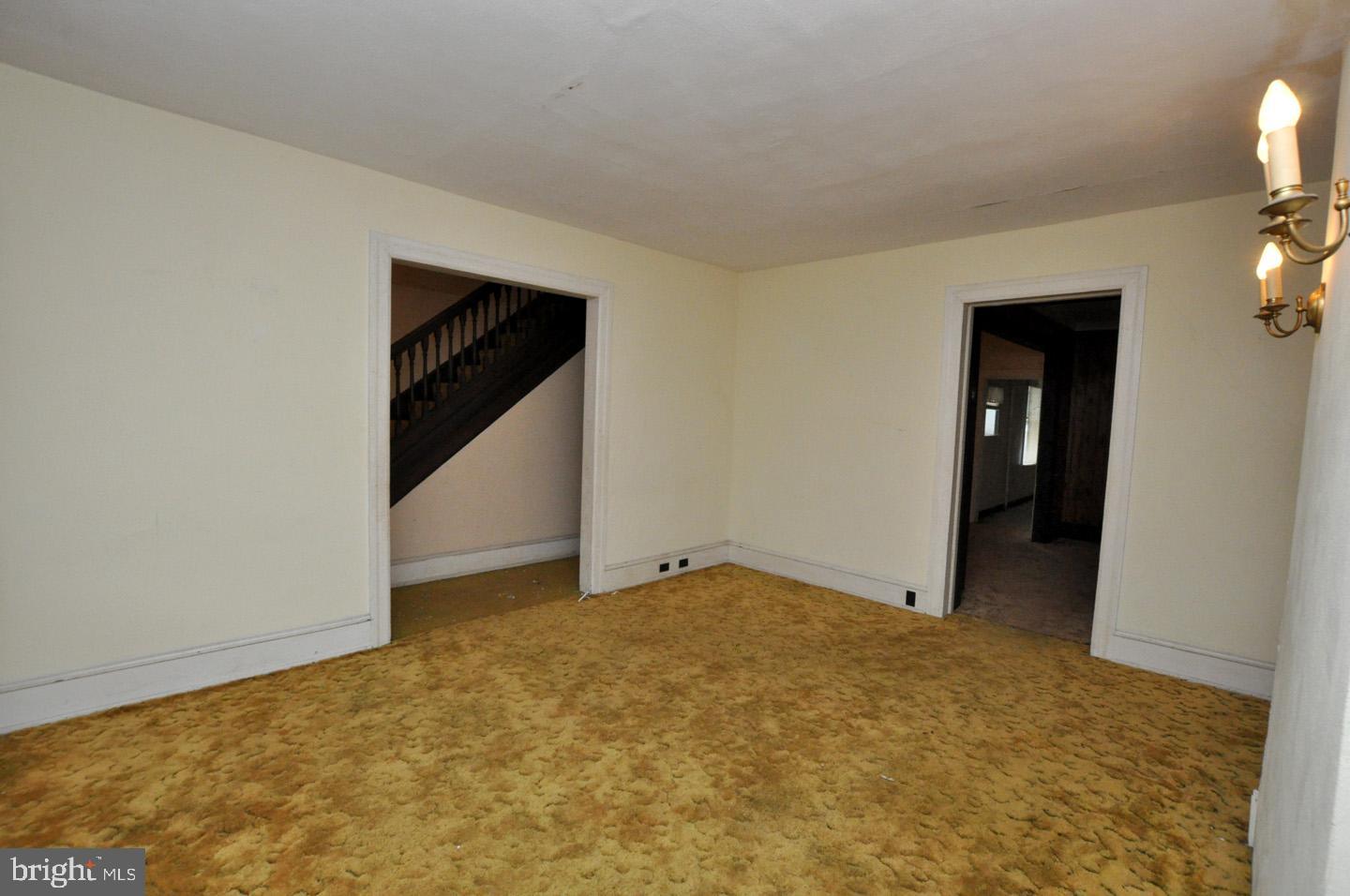 54 Elizabeth Street Pemberton, NJ 08068 - Photo 4 of 21 Gallery Image 4