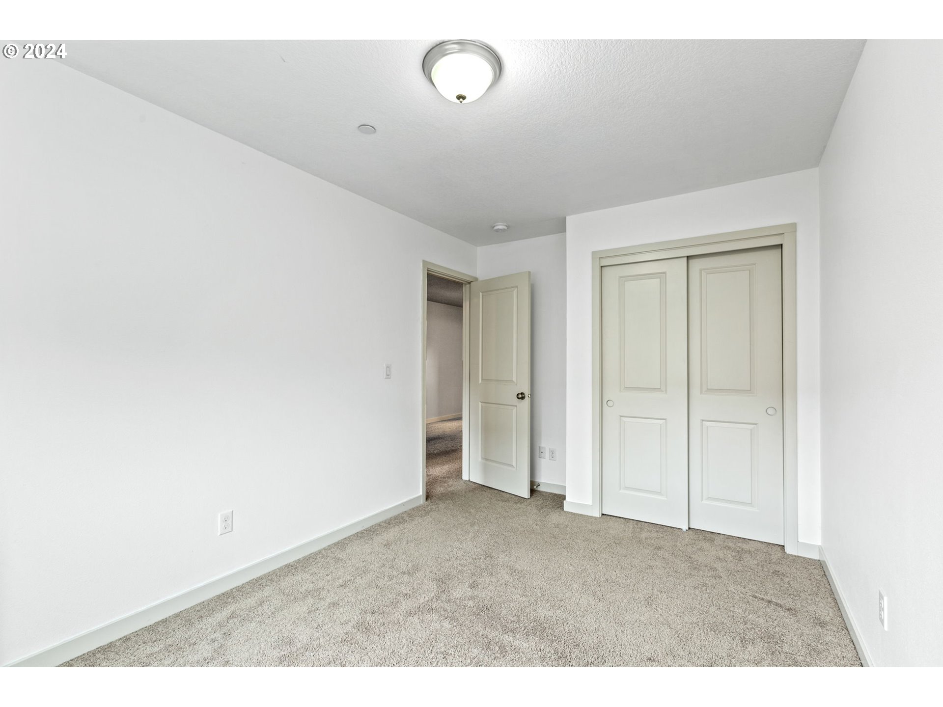117 North 44th Place Ridgefield, WA 98642 - Photo 24 of 30 a view of an empty room