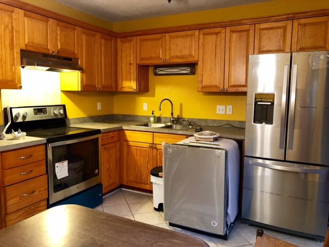 294 Fleming Road, Unit B Charleston, SC 29412 - Photo 8 of 11 Kitchen