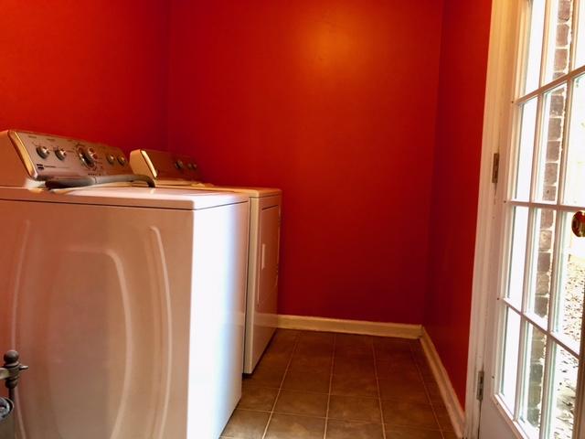 294 Fleming Road, Unit B Charleston, SC 29412 - Photo 10 of 11 Laundry:Mud