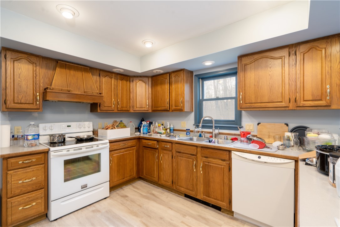 7585 Hynes Road Sparta, NY 14437 - Photo 6 of 15