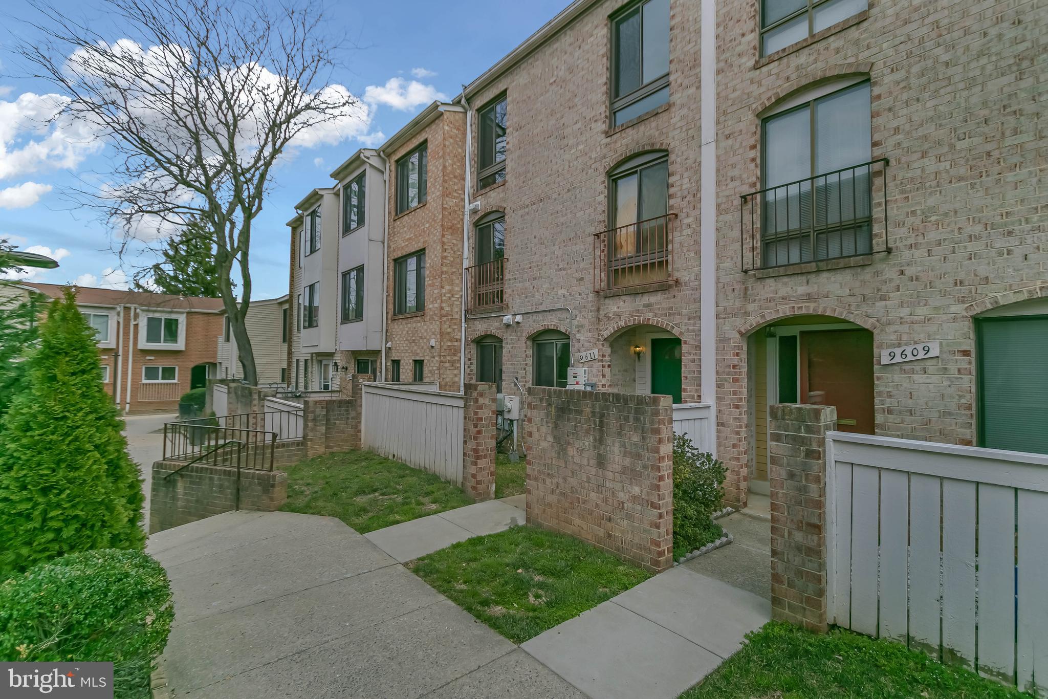 9611 Brassie Way Montgomery Village, MD 20886 - Photo 3 of 32