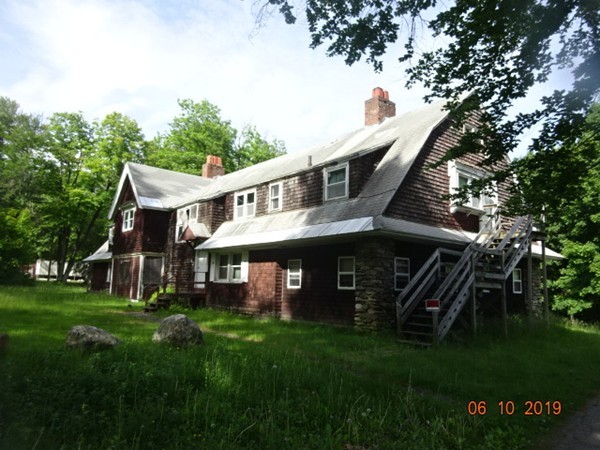 41 Morgan Road Hubbardston, MA 01452 - Photo 3 of 5 Gallery Image 3