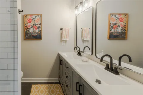 $345,000 | 237 Highland Villa Circle, Nashville, TN 37211
