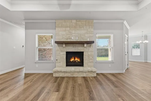 $399,900 | 906 Chestnut Grove Drive, Cleburne, TX 76033