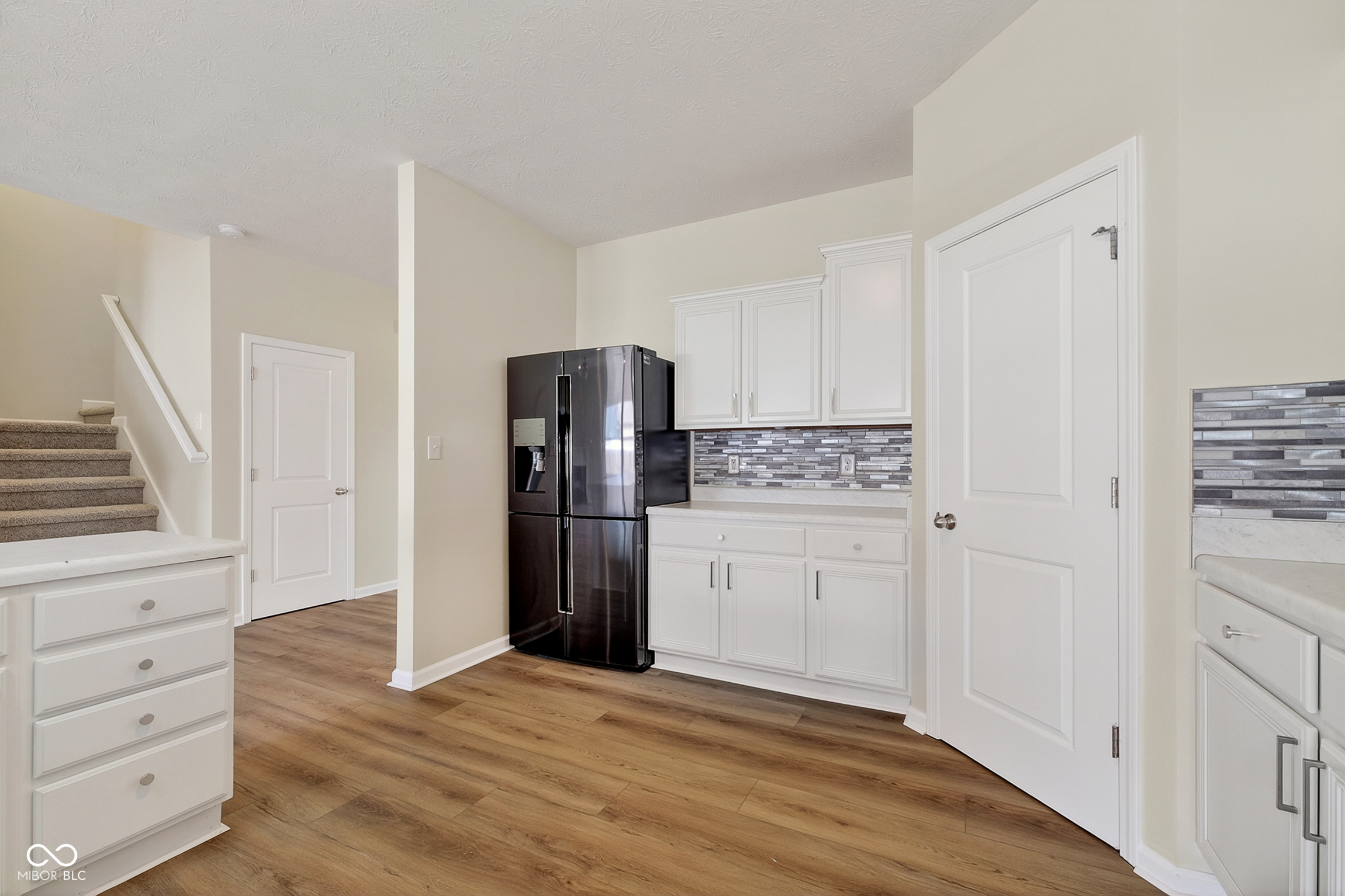 2715 Cabin Hill Road Indianapolis, IN 46229 - Photo 11 of 30