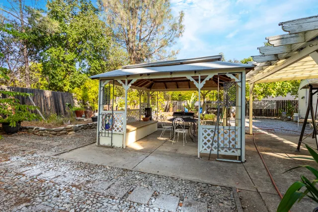 $379,900 | 2350 Amethyst Way, Redding, CA 96003