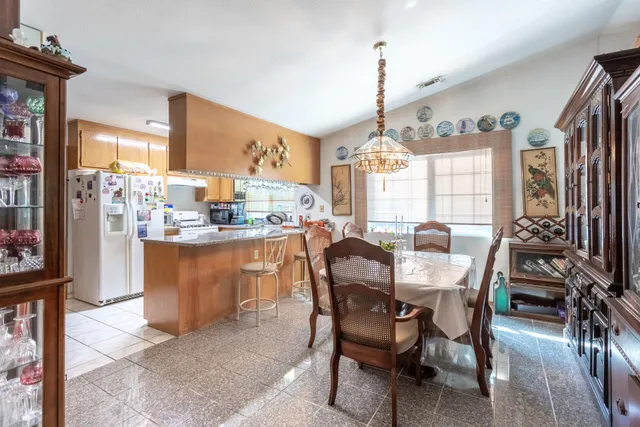 $379,900 | 2350 Amethyst Way, Redding, CA 96003