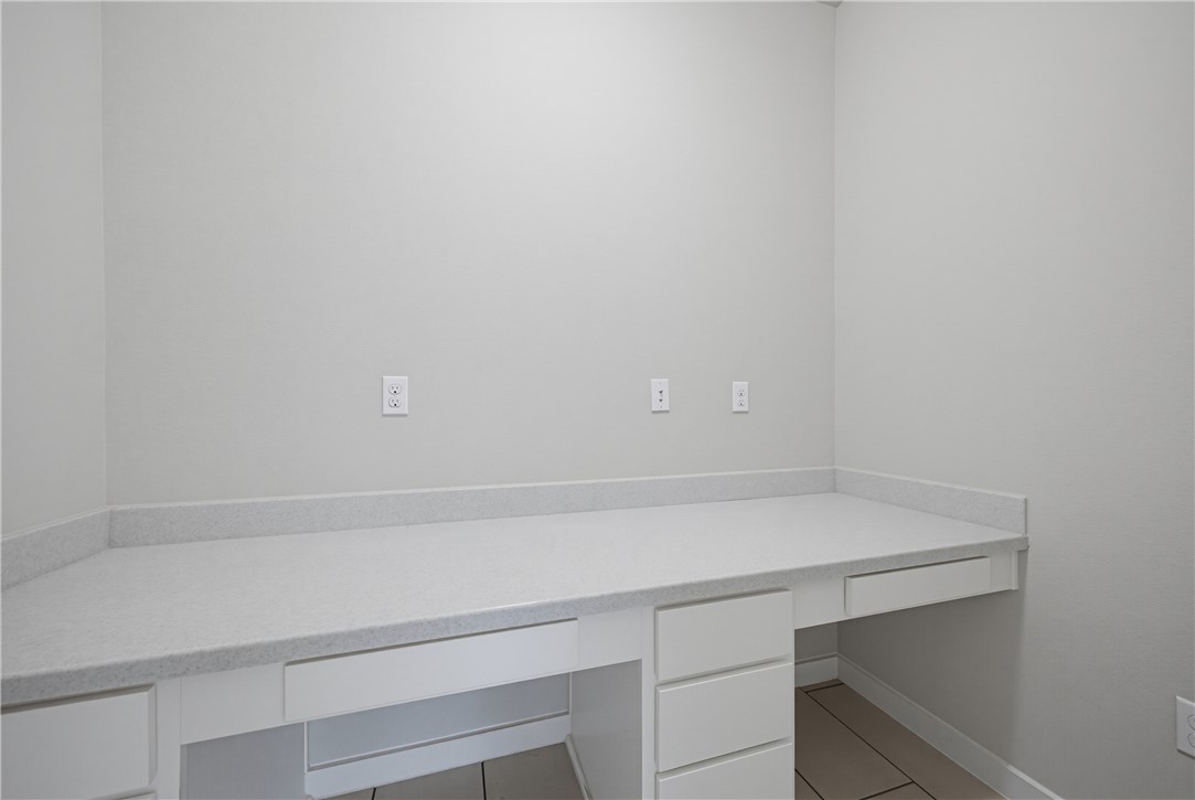 1012 Pasadena Street Portland, TX 78374 - Photo 7 of 25