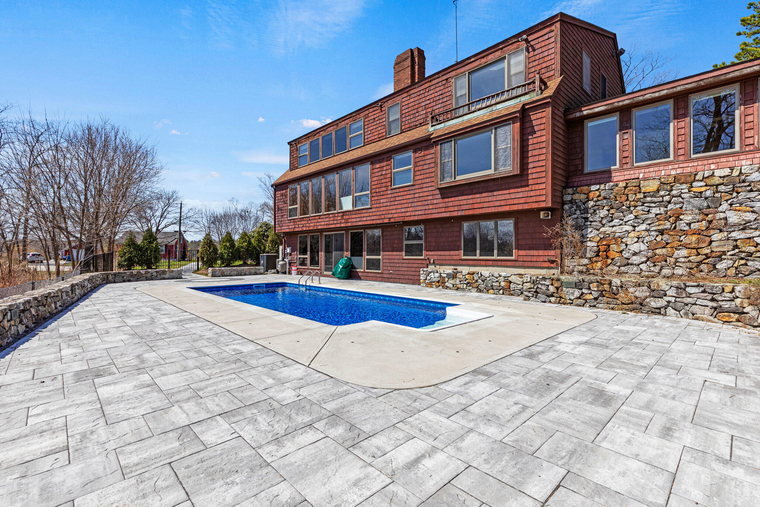 271 Capisic Street Portland, ME 04102 - Photo 35 of 40 271 capisic exterior-04