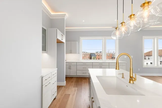 $1,379,000 | 308 Newton Street, Unit 1C, Waltham, MA 02453