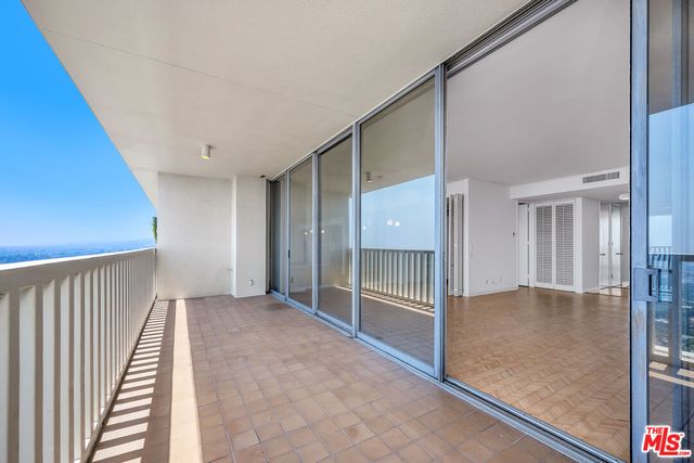 a view of a black and white wall