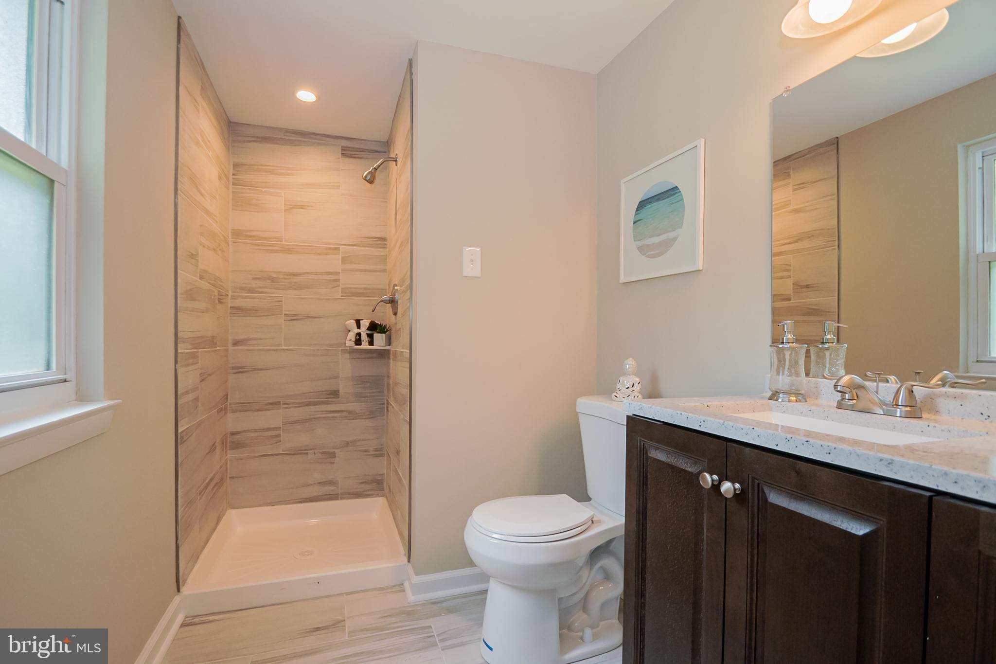 435 Hidden Valley Road Aston, PA 19014 - Photo 21 of 27 Master Bathroom
