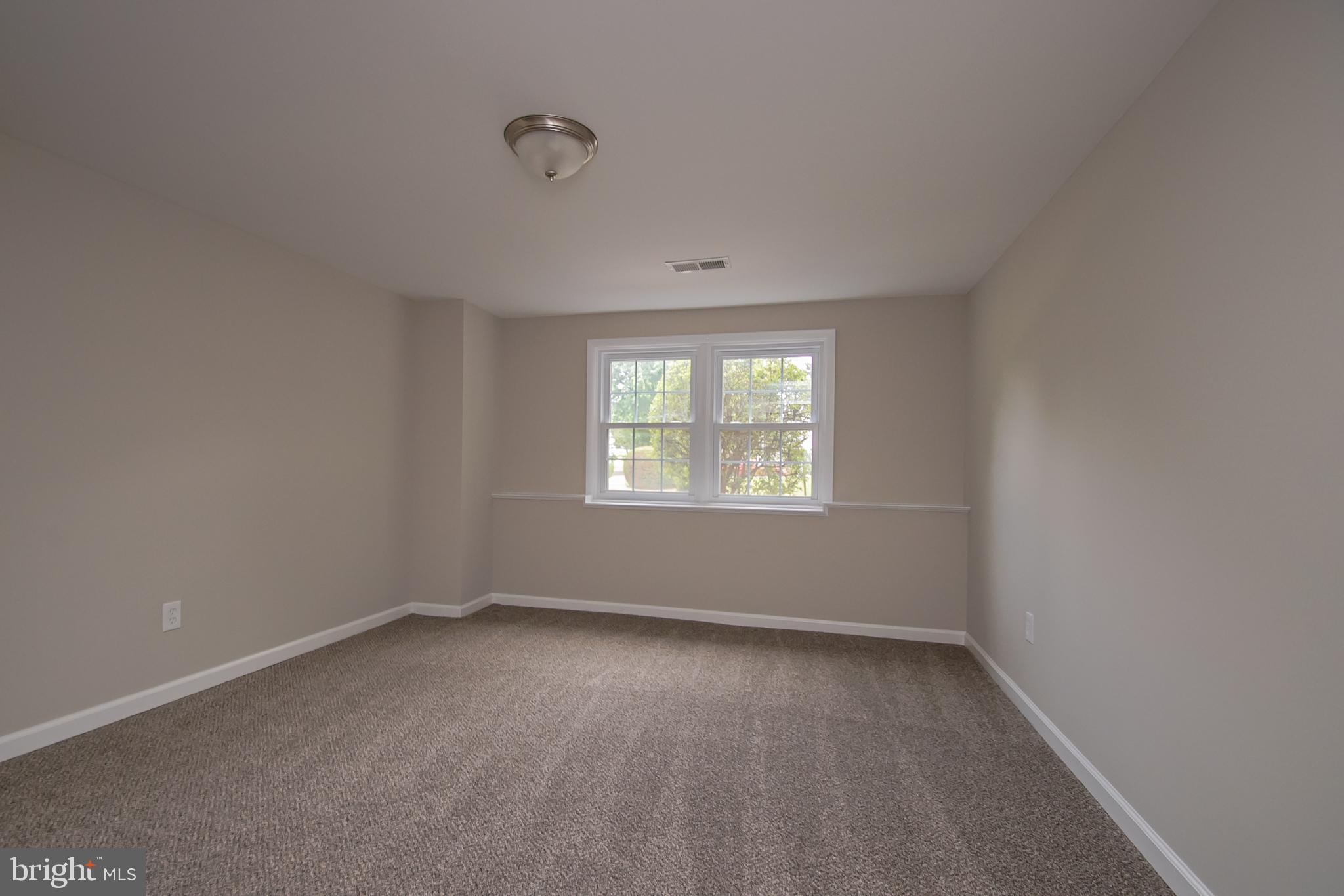 435 Hidden Valley Road Aston, PA 19014 - Photo 23 of 27 Family Room