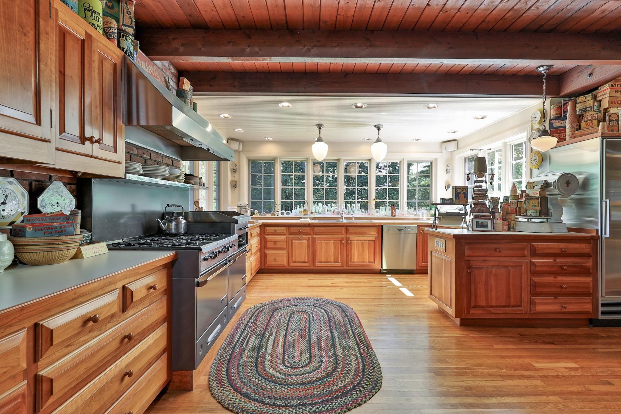 254 Town Line Road Plymouth, VT 05056 - Photo 18 of 60