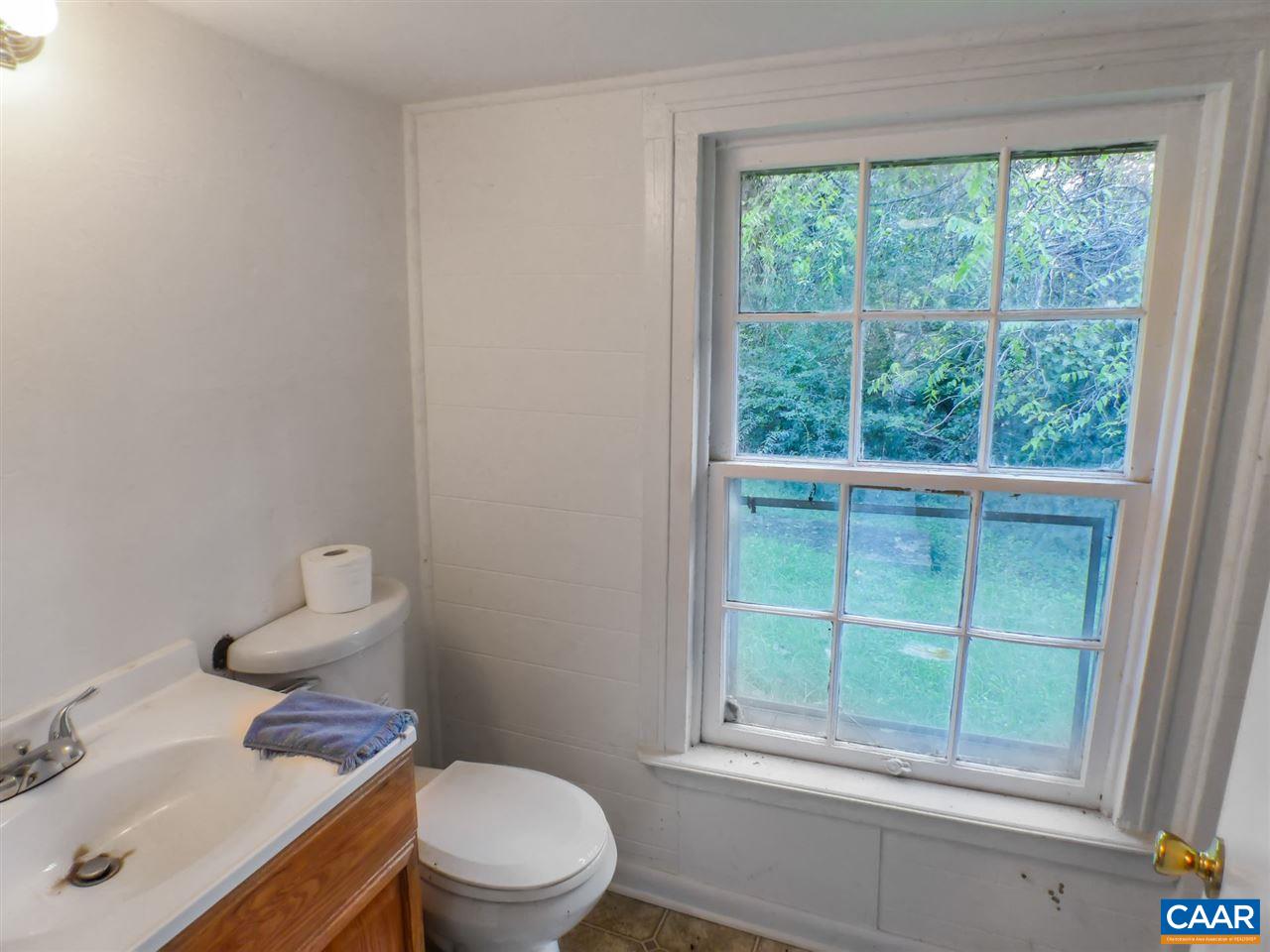 7599 Esmont Road Esmont, VA 22937 - Photo 13 of 34 Gallery Image 13