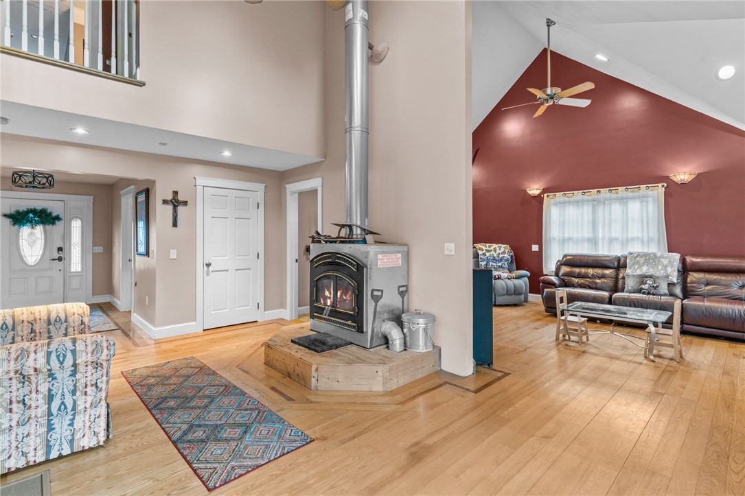 413 Hope Furnace Road Hope, RI 02831 - Photo 16 of 44