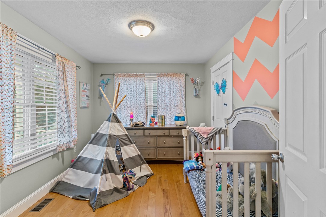 413 Hope Furnace Road Hope, RI 02831 - Photo 18 of 44