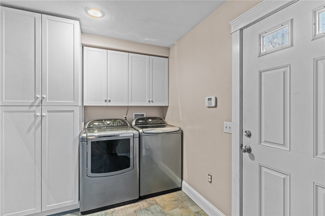 413 Hope Furnace Road Hope, RI 02831 - Photo 20 of 44