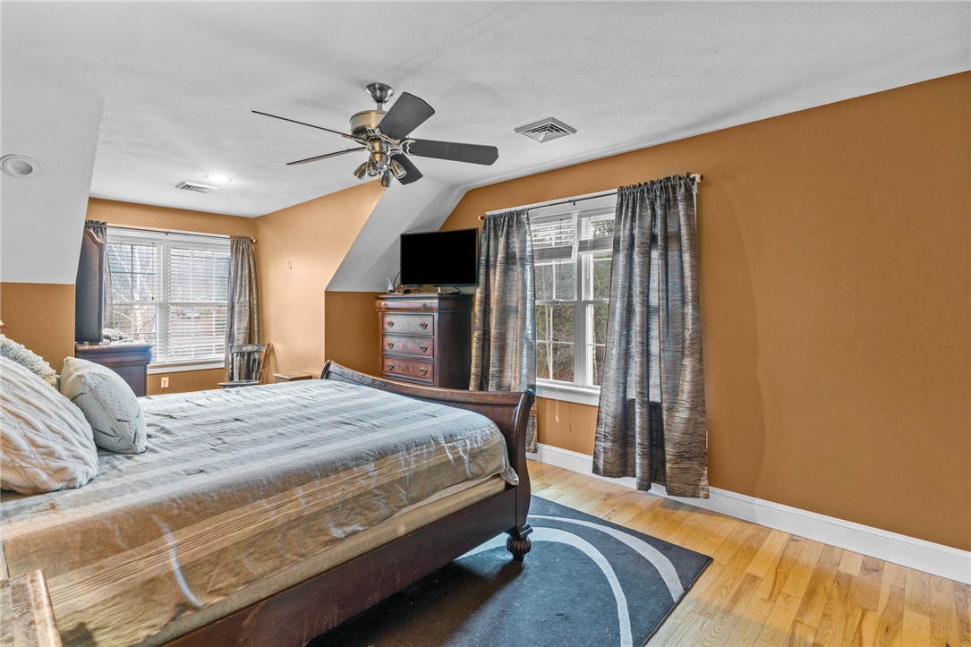 413 Hope Furnace Road Hope, RI 02831 - Photo 25 of 44